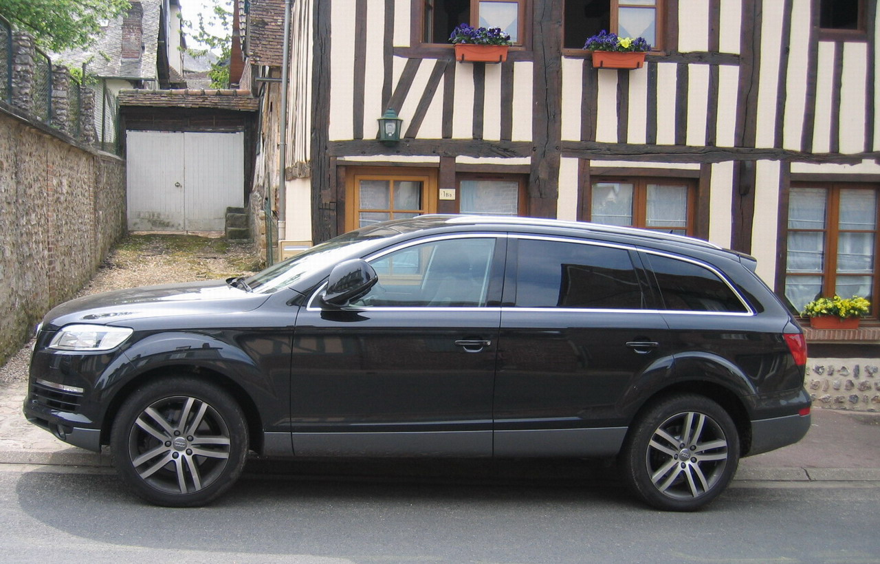 z AUDI Q7 96